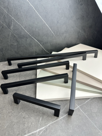 Ручка-скоба 588- 192, чёрный матовый