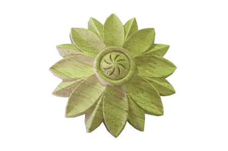 Декоративное изделие из дерева