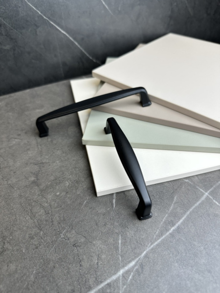 Ручка-скоба 445- 096, чёрный матовый