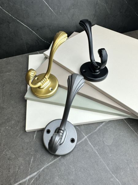 Крючок 042 - 2-х рожковый, золото матовый