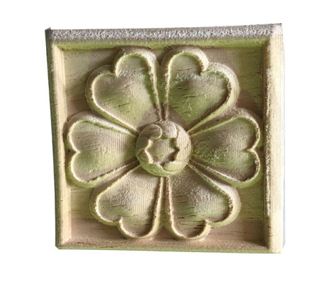 Декоративное изделие из дерева